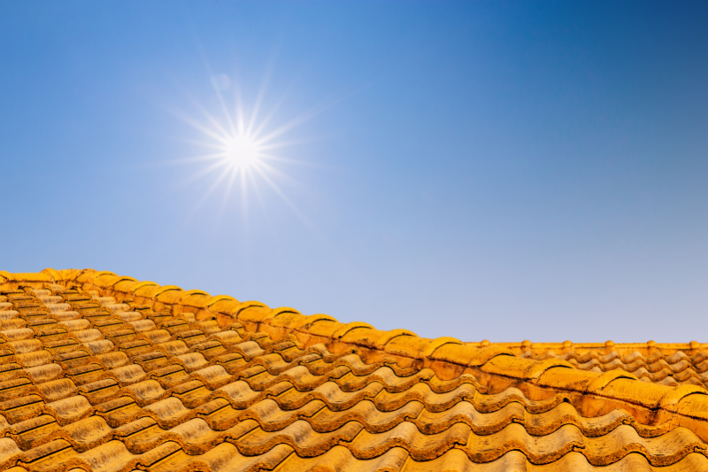 Canicule à Draguignan : comment l'isolation du toit garde votre maison fraîche